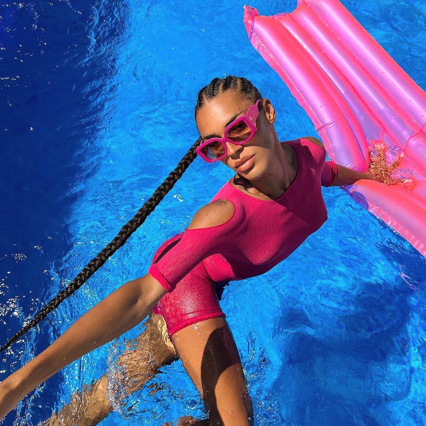 Have a fantastic summer filled with sunny adventures and unforgettable moments! 💕& Don't forget to protect your eyes in style with our Emmanuelle Khanh sunglasses! 🥰

#emmanuellekhanh #optiekvanlindt #summerstyle #pinksunglasses #ootd 

🌴 Summer Vacation: July 21th to July 22th & August 8th to August 15th 🌴