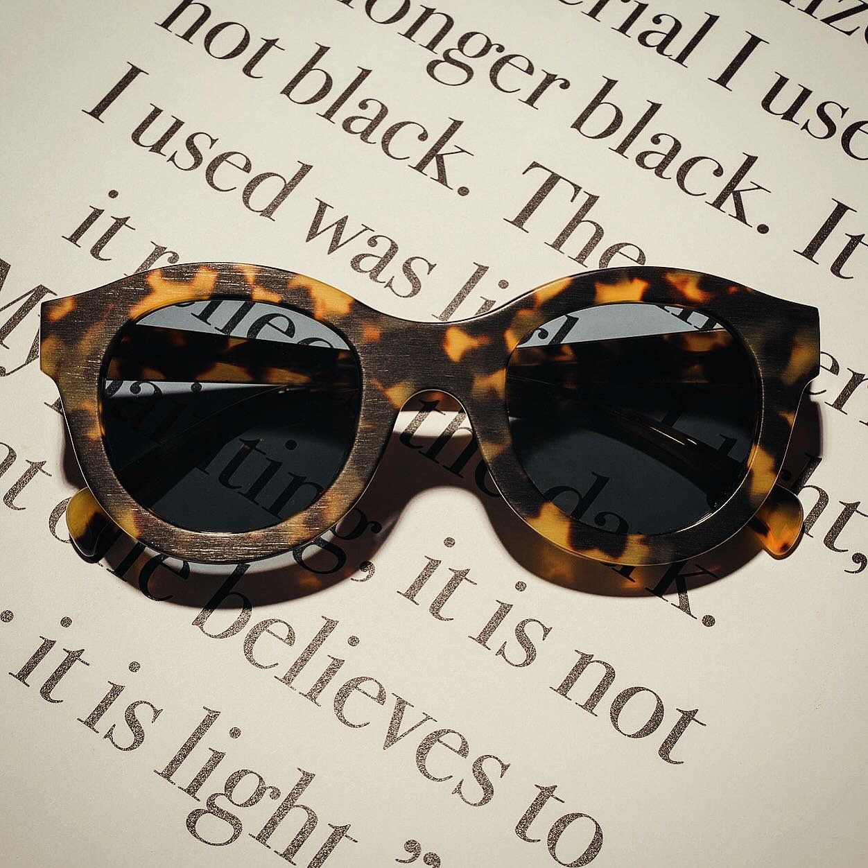 Make a statement with Jacques Durand eyewear! 🕶️✨❤️