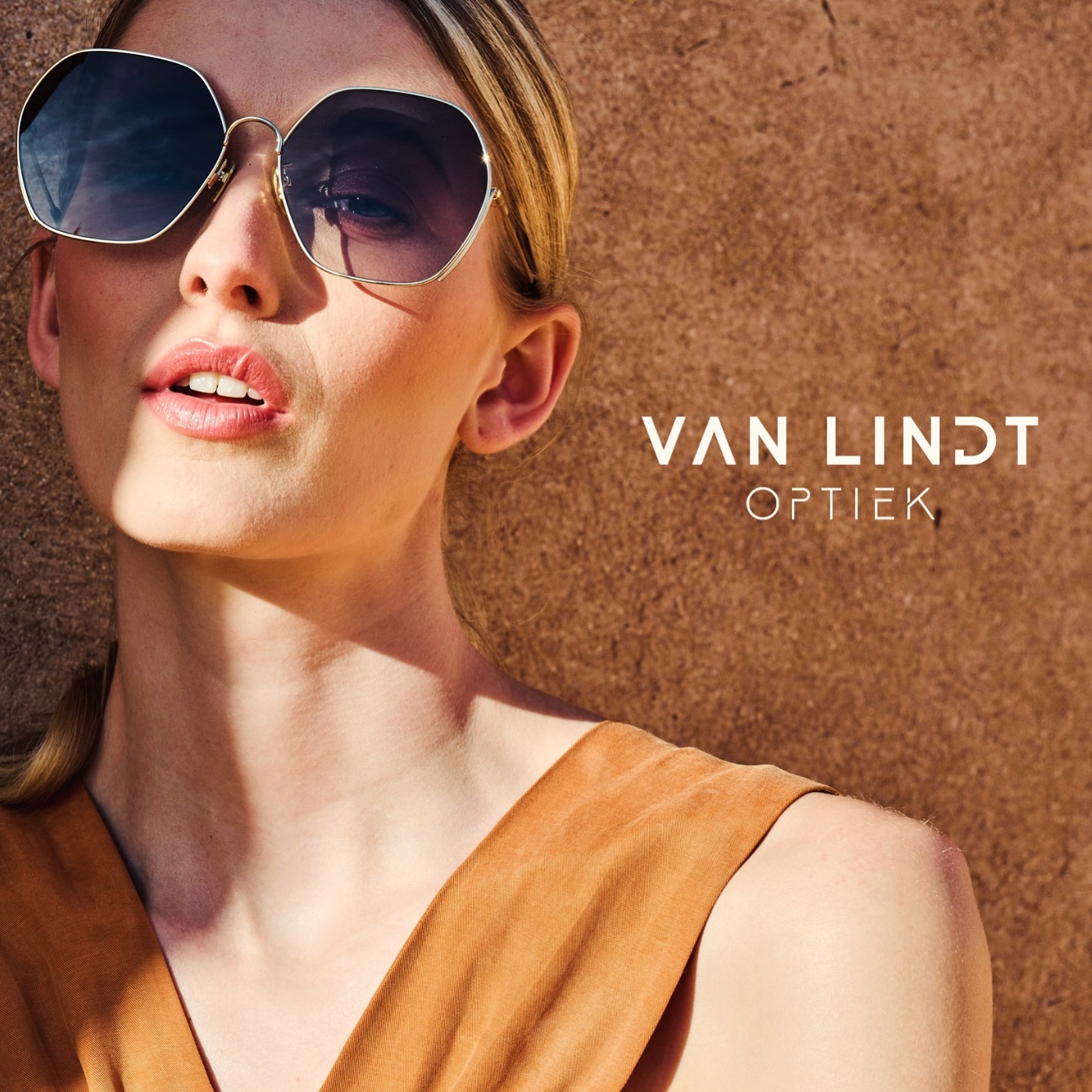 Stay stylish, stay protected with Optiek Van Lindt! 😎